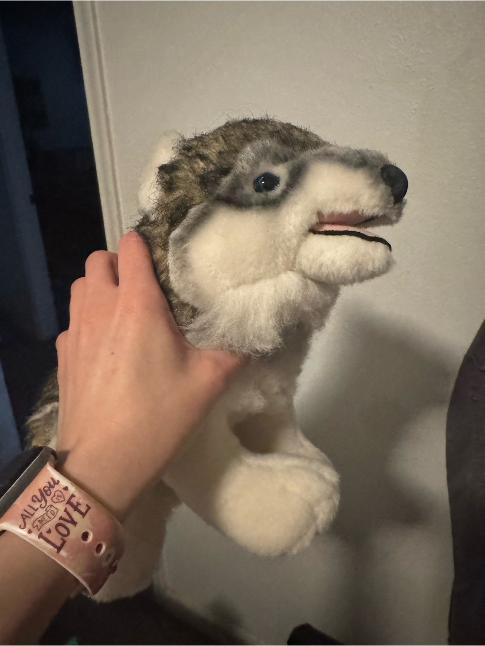 Plush Husky Stuffed Animal - White and Gray